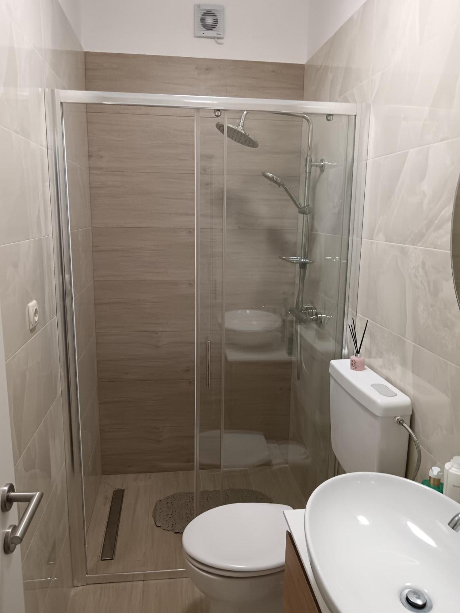 App Leo Apartman Palit Kültér fotó